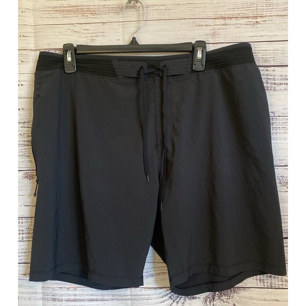 mens size 36 Hurley  phantom Black board shorts